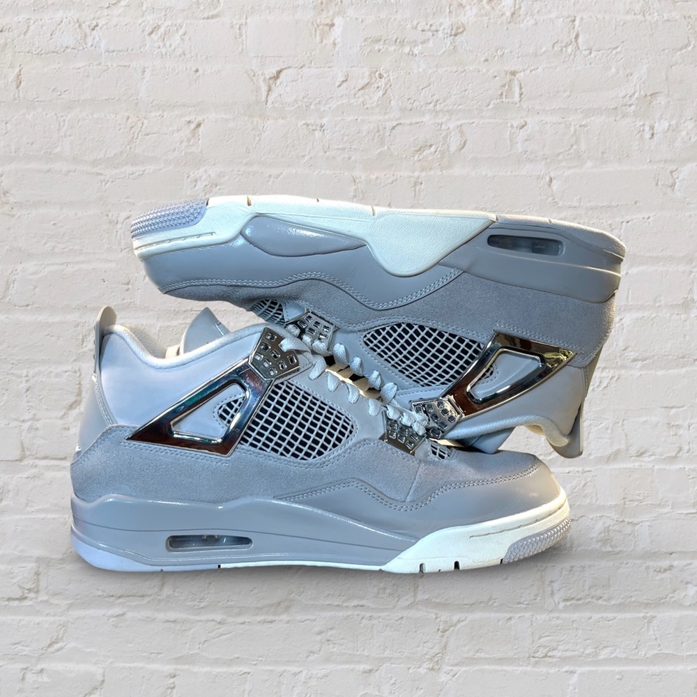 Jordan 4 - Frozen Moments